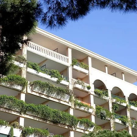 Üdülőközpont Le Cannes