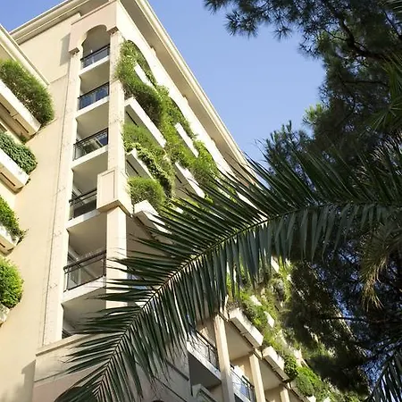 Le 2* Cannes